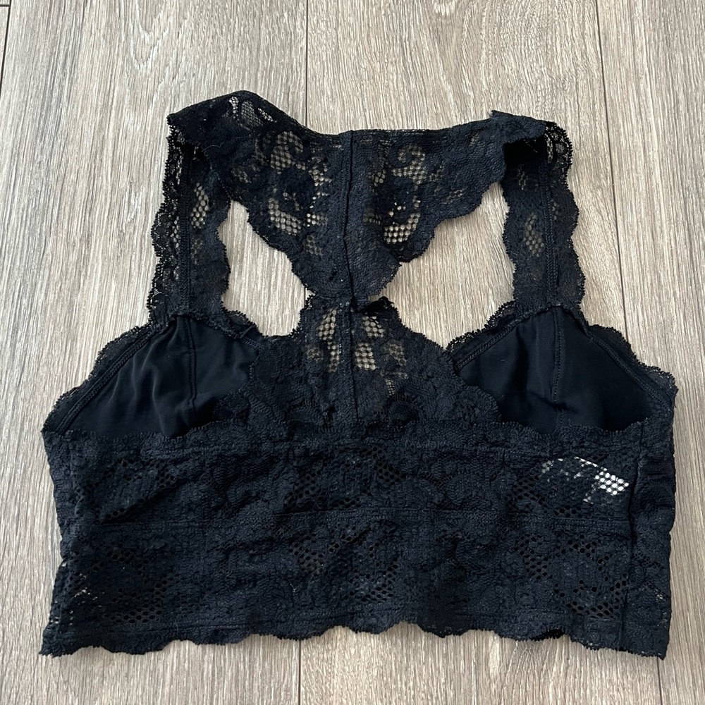 Express Lace Bralette - Picture 4 of 6